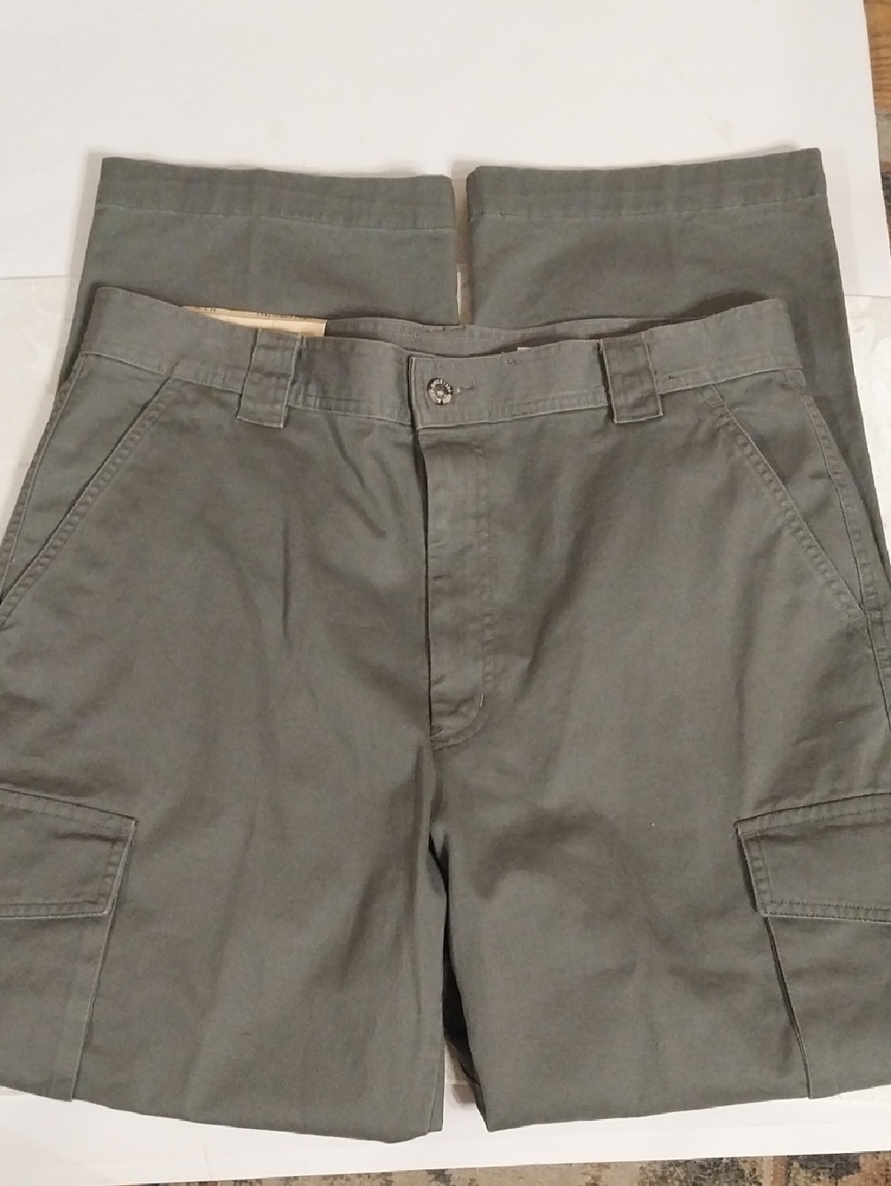 Eddie Bauer NWT Men's Twill Cargo Pants Size 34x30 Khaki Slate Utility Pockets